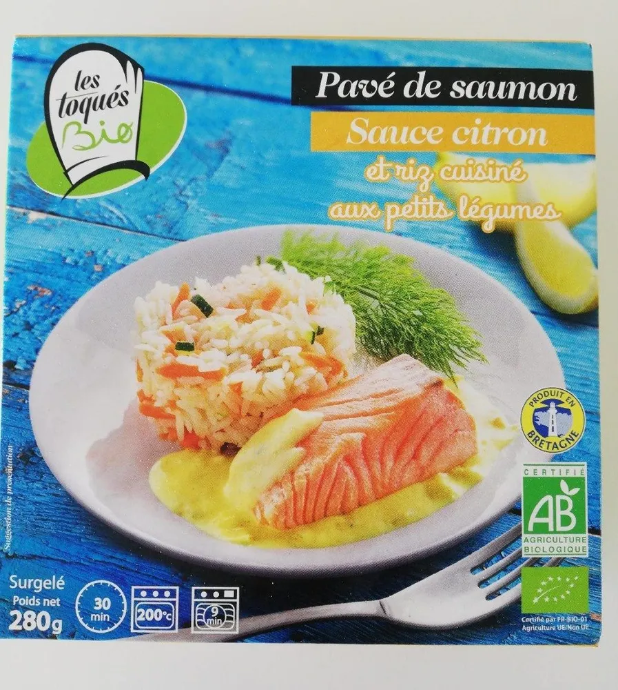 Pavé de saumon sauce citron et riz cuisine aux petits légumes