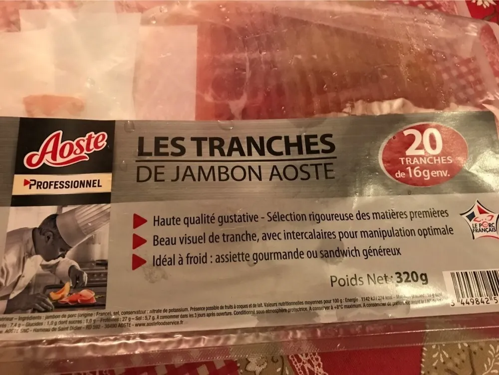 Les tranches de jambon Aoste