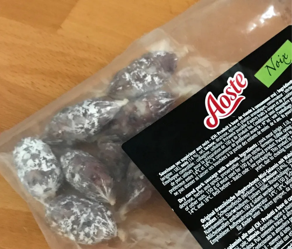 Saucisson sec supérieur aux noix