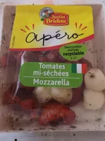 Mélange de tomates semi séchées et mozzarella assaisonnées