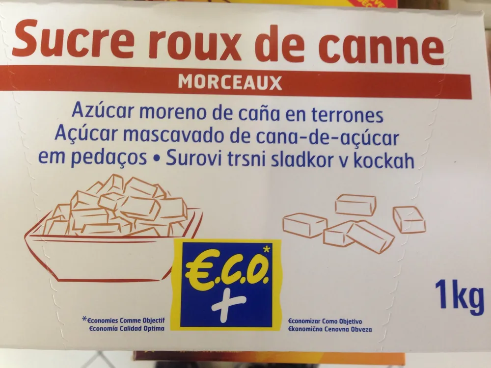 Sucre roux de canne en morceaux