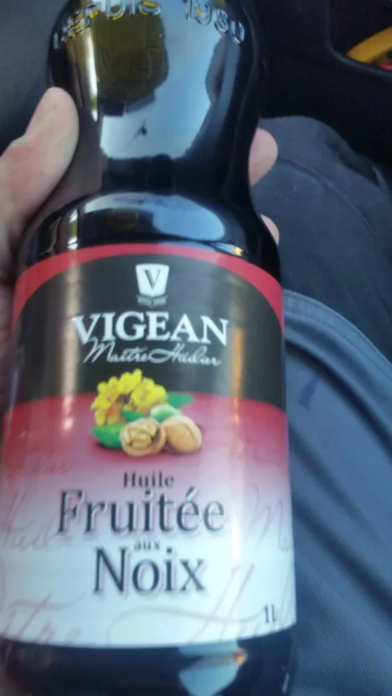 Huile Fruitée aux Noix