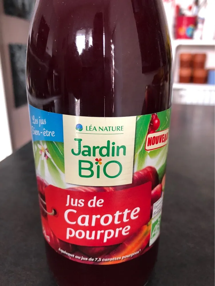 Jus de carotte pourpre