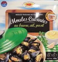 Moules cuisinées au beurre, ail et persil