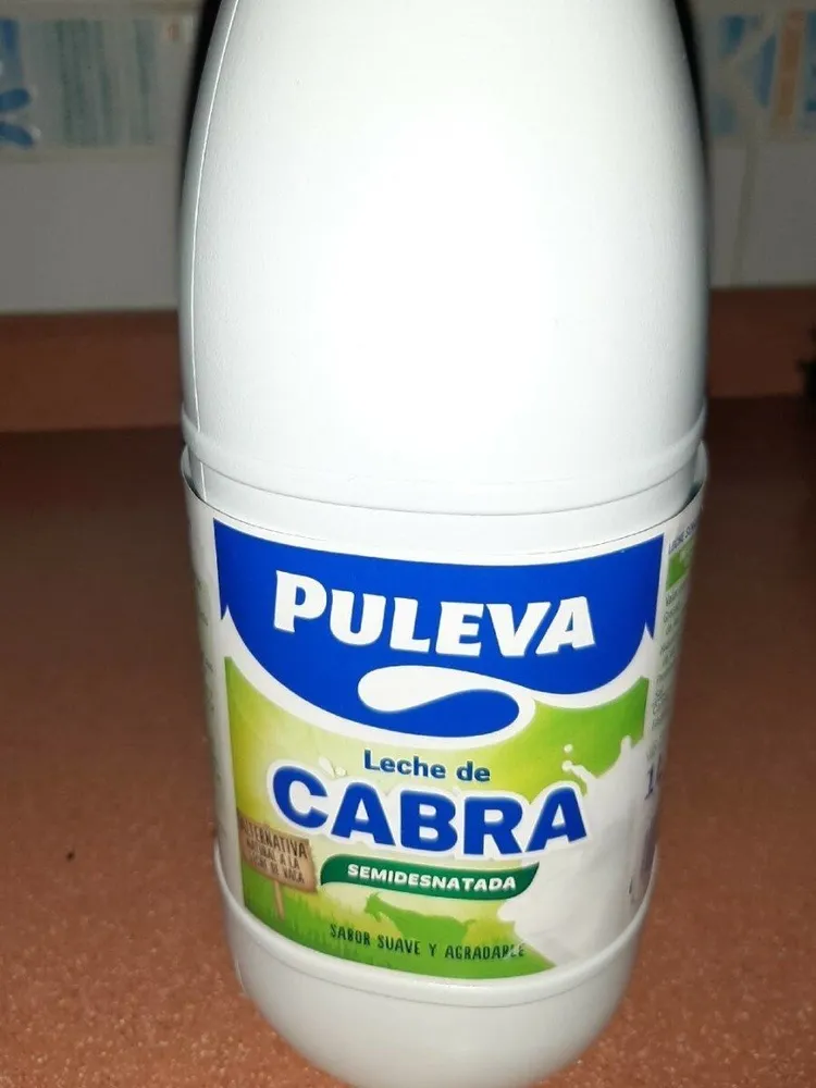 Leche de cabra semidesnatada