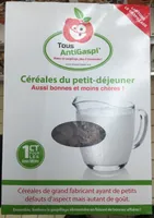 Céréales du petit-déjeuner (disques de céréales soufflées avec inclusions cacao)