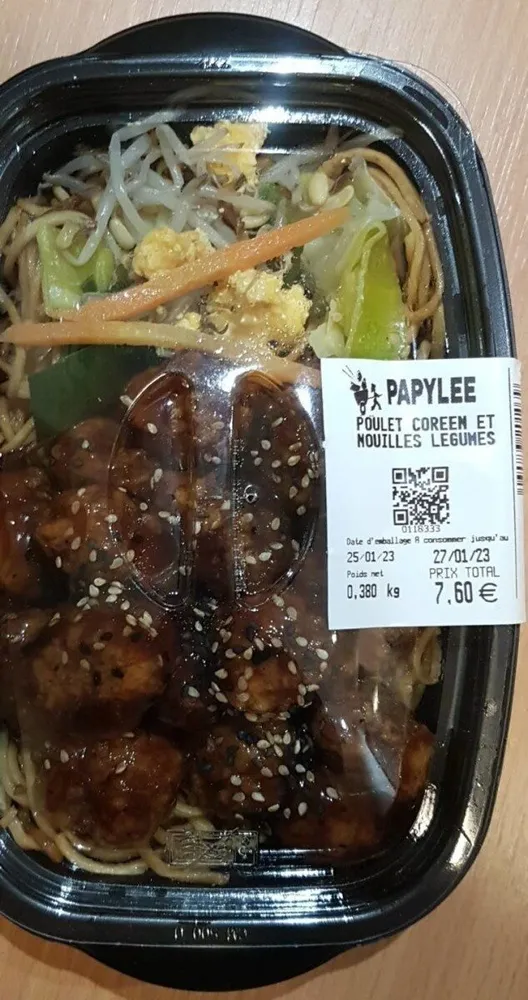 Poulet coreen et nouilles legumes
