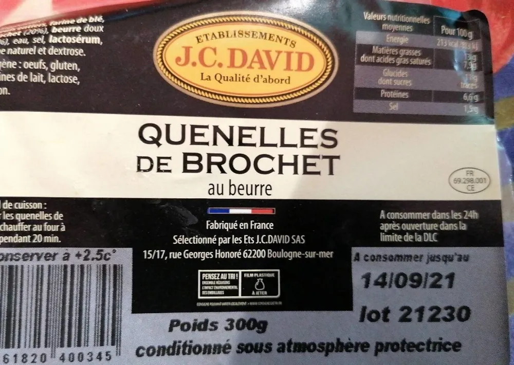Quenelles de brochet au beurre