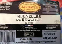 Quenelles de brochet au beurre