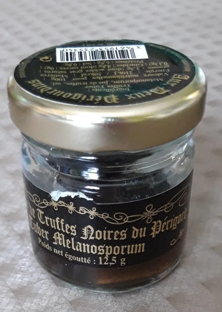 Morceaux De Truffes Noires Du Périgord