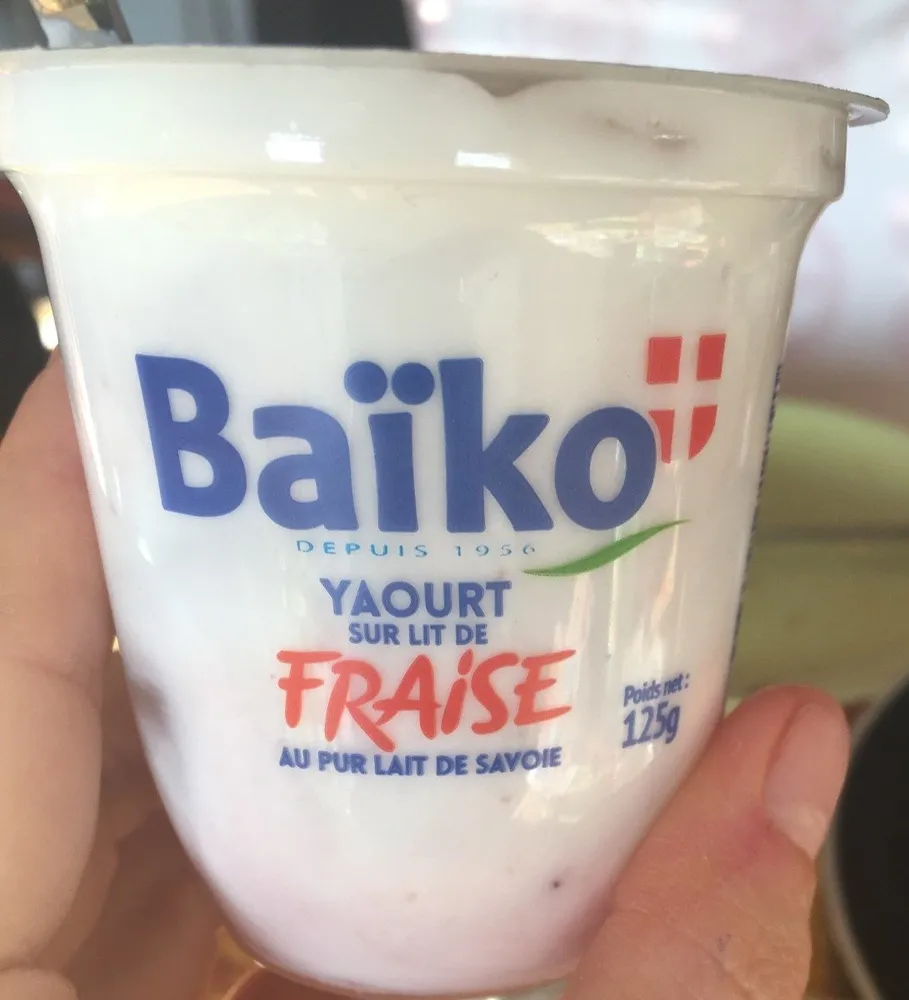 Baiko yaourt sur lit de fraises