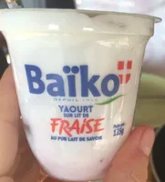 Baiko yaourt sur lit de fraises