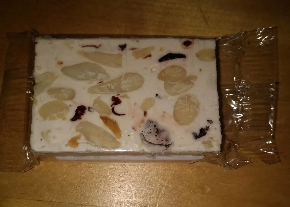 Bouchée nougat aux 4 fruits rouges