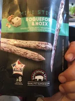 Mini sticks roquefort et noix