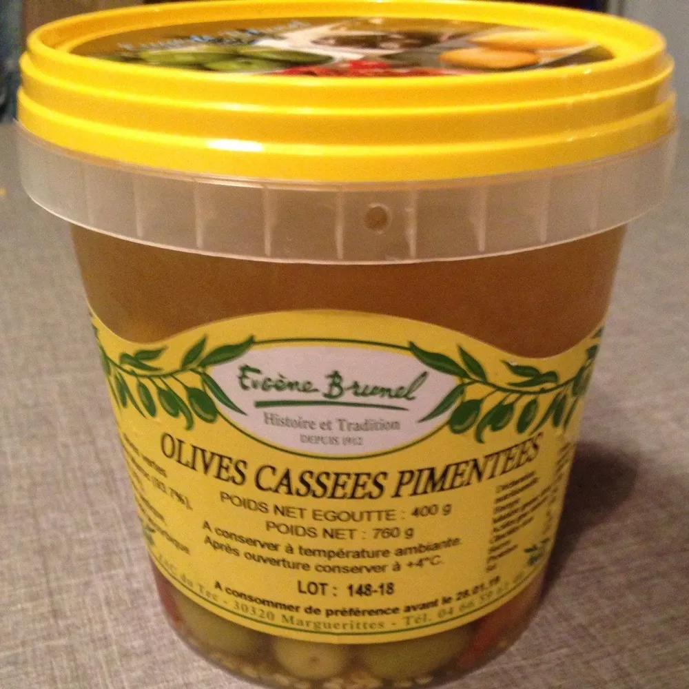 Olives cassees pimentees
