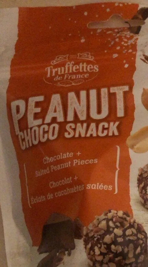 Peanut choco snack
