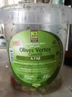 Olives vertes cassées à l'ail