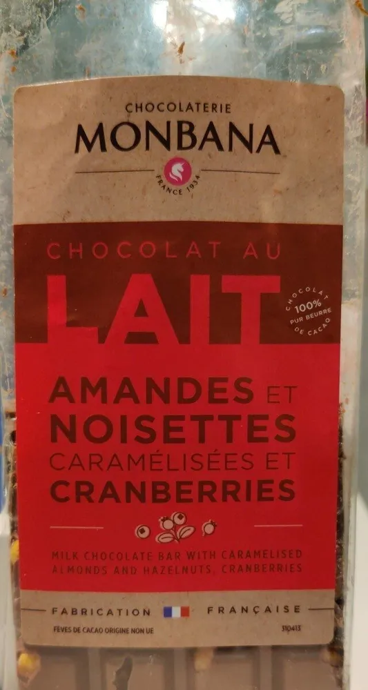 Chocolat lait amandes noisettes cranberries