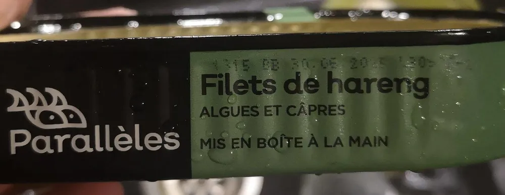 Filets de hareng aux algues et aux câpres
