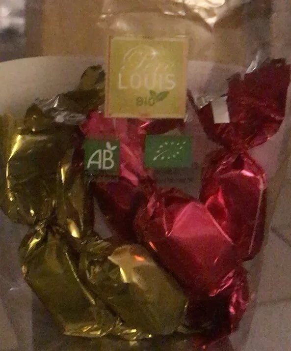 Papillotes pate de fruits enrobes chocolat noir