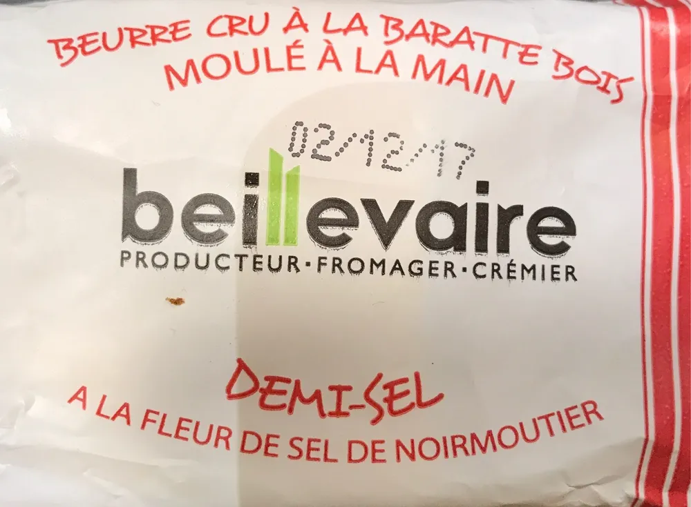Beurre cru à la baratte bois moulé à la main 1/2 sel