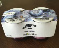 Yaourt nature sur fruits myrtille
