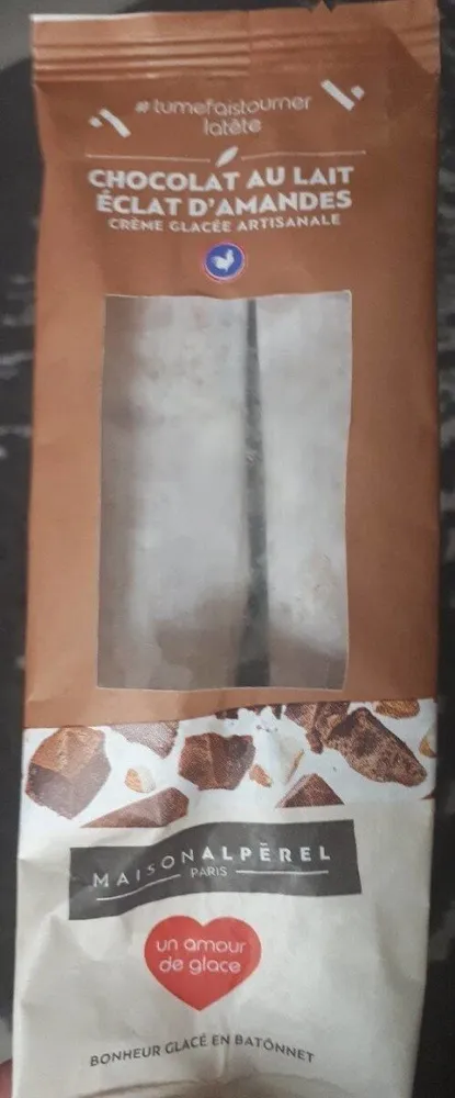 Crème glacée artisanale chocolat au lait éclat d'amandes