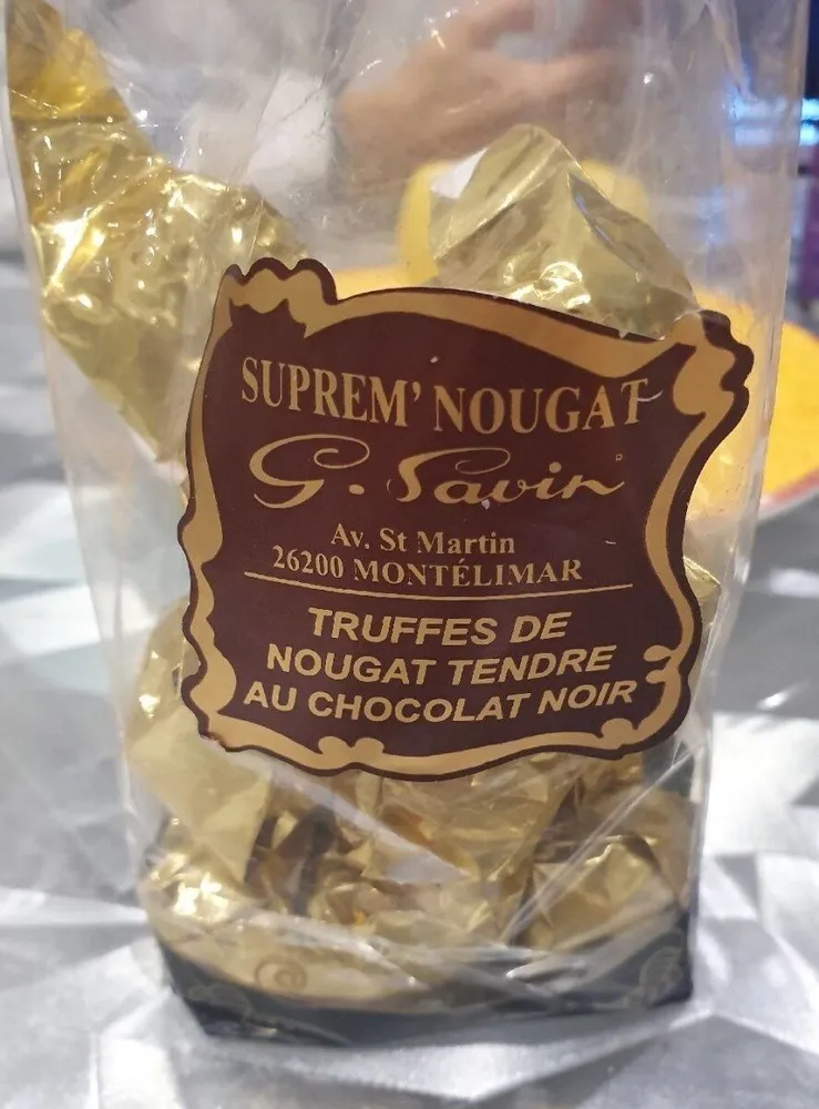 Truffes de nougat tendre au chocolat noir