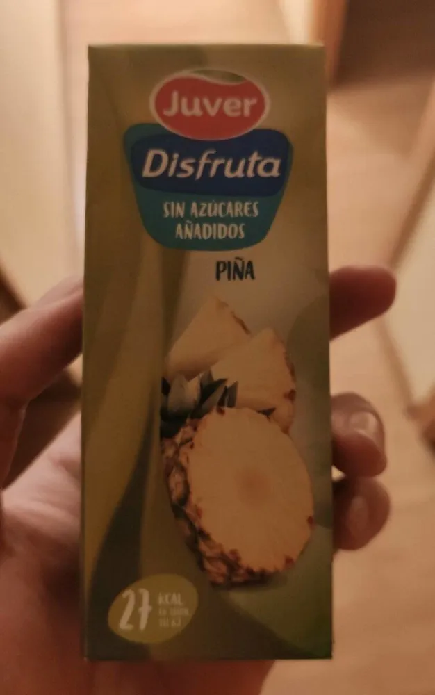 Juver disfruta Piña