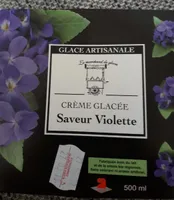 Crème glacée saveur violette