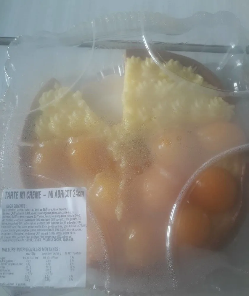 Tarte mi-crème mi-abricot