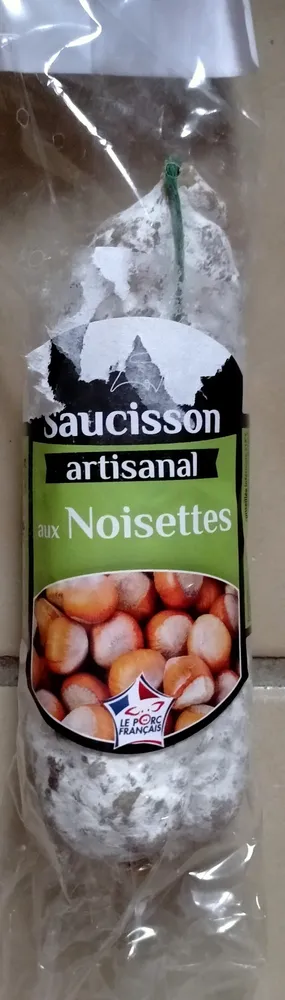 Saucisson artisanal aux noisettes