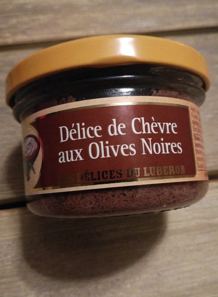 Délice de chèvre aux olives noires