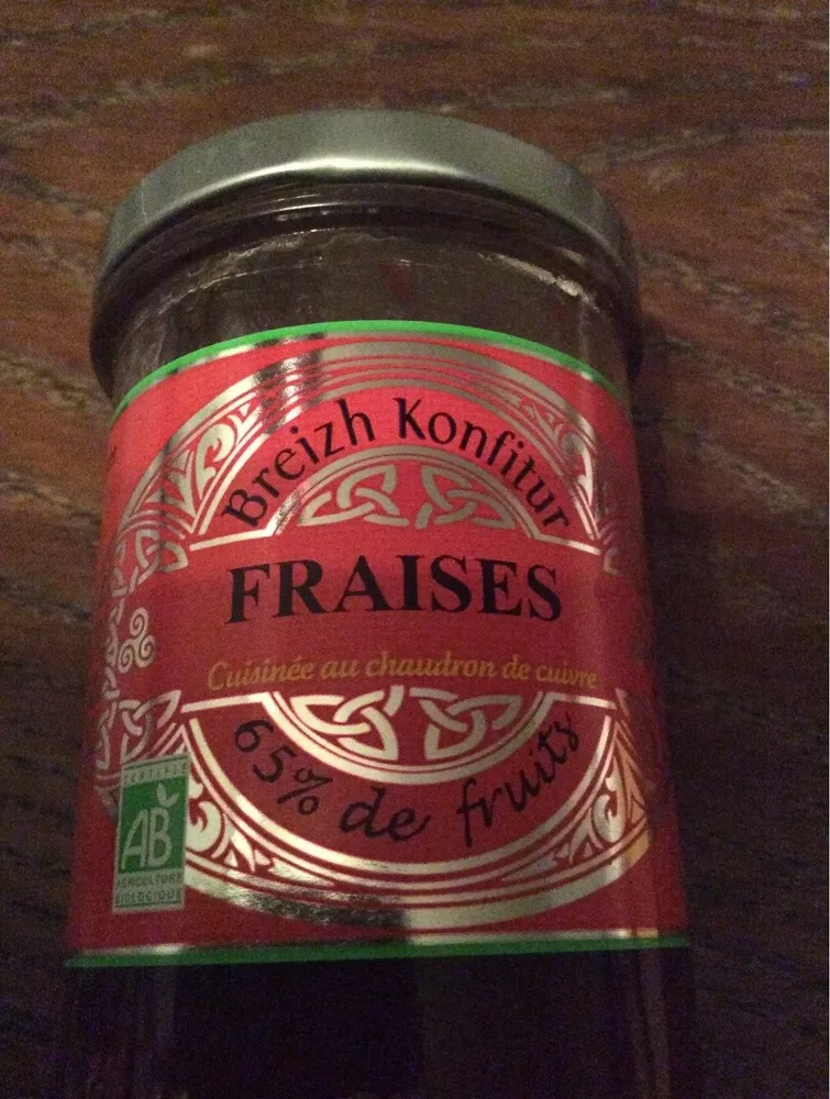 Fraises cuisinées au chaudron de cuivre