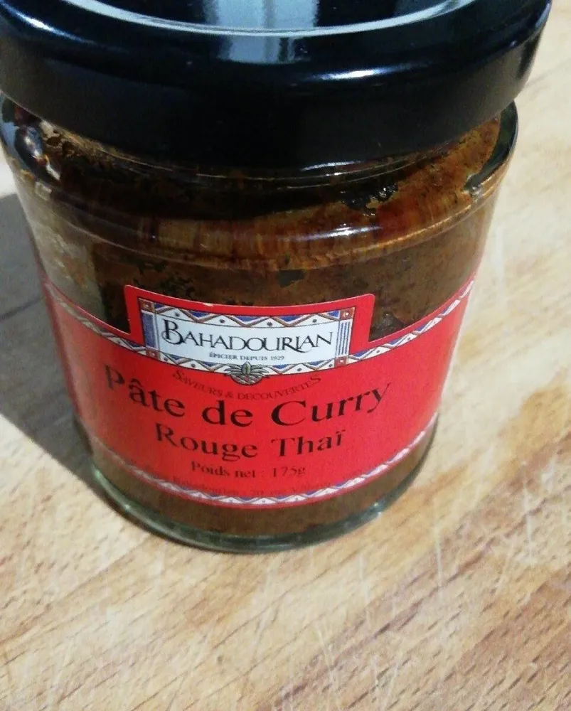 Pâte de curry rouge thaī