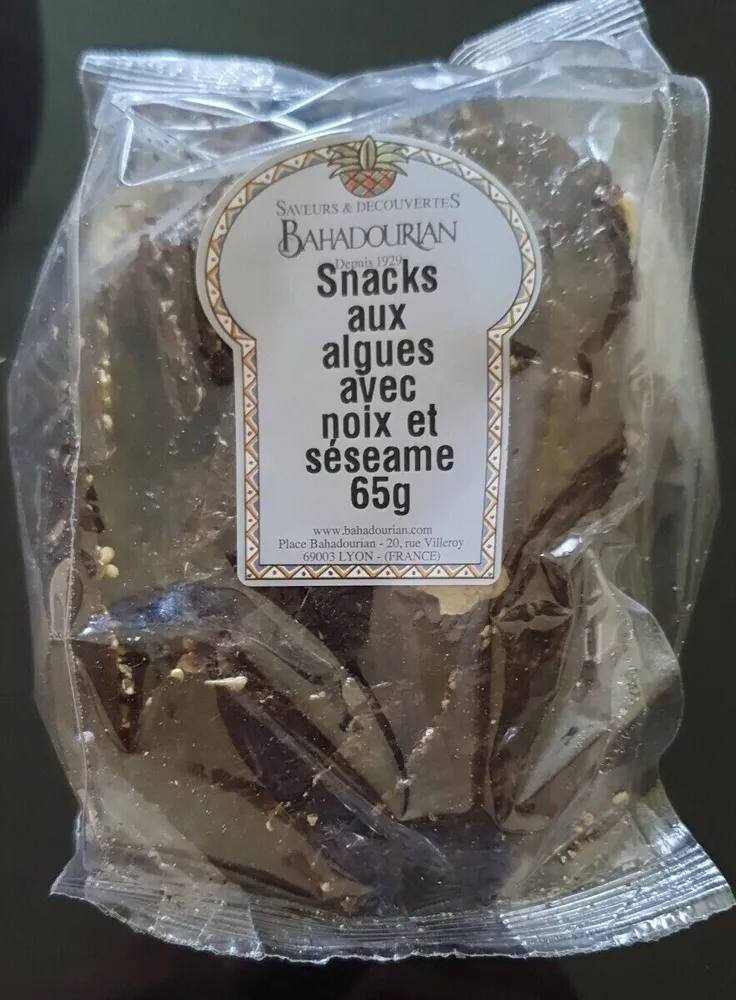 Snacks au algues avec noix et sésame