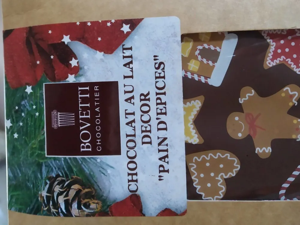 Chocolat au lait décor pain d'épices