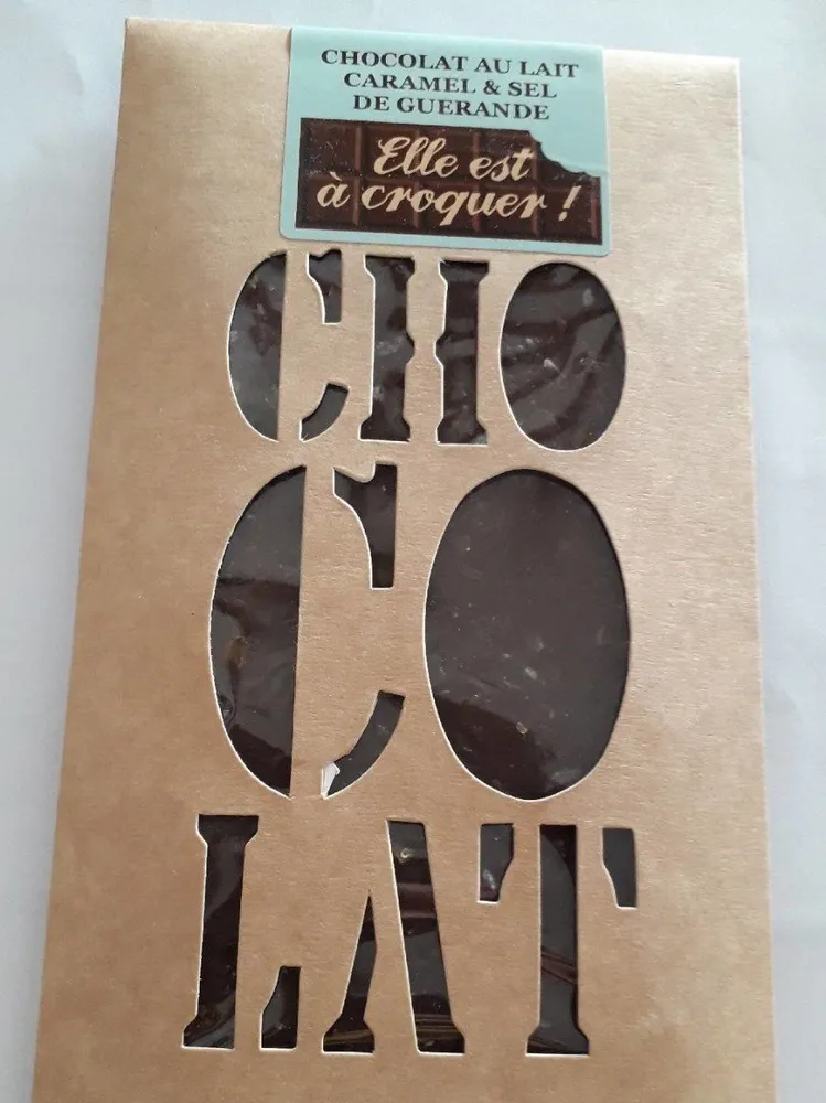 Chocolat au lait aux éclats de caramel salé