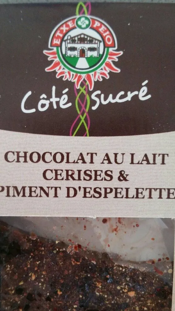 Chocolat au lait cerises & piment d'espelette