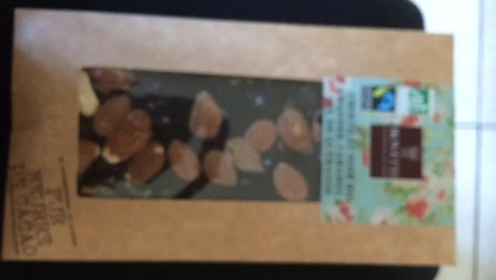 CHOCOLAT NOIR BIO AMANDES CARAMEL SEL DE GUERANDE