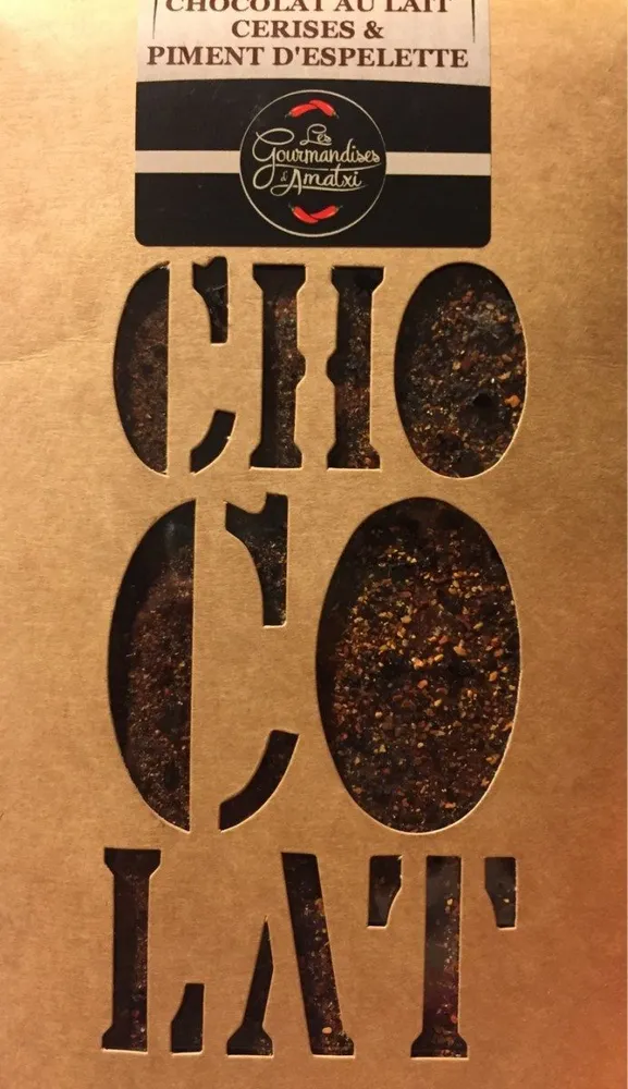 Chocolat au lait cerises et piment d'espelette