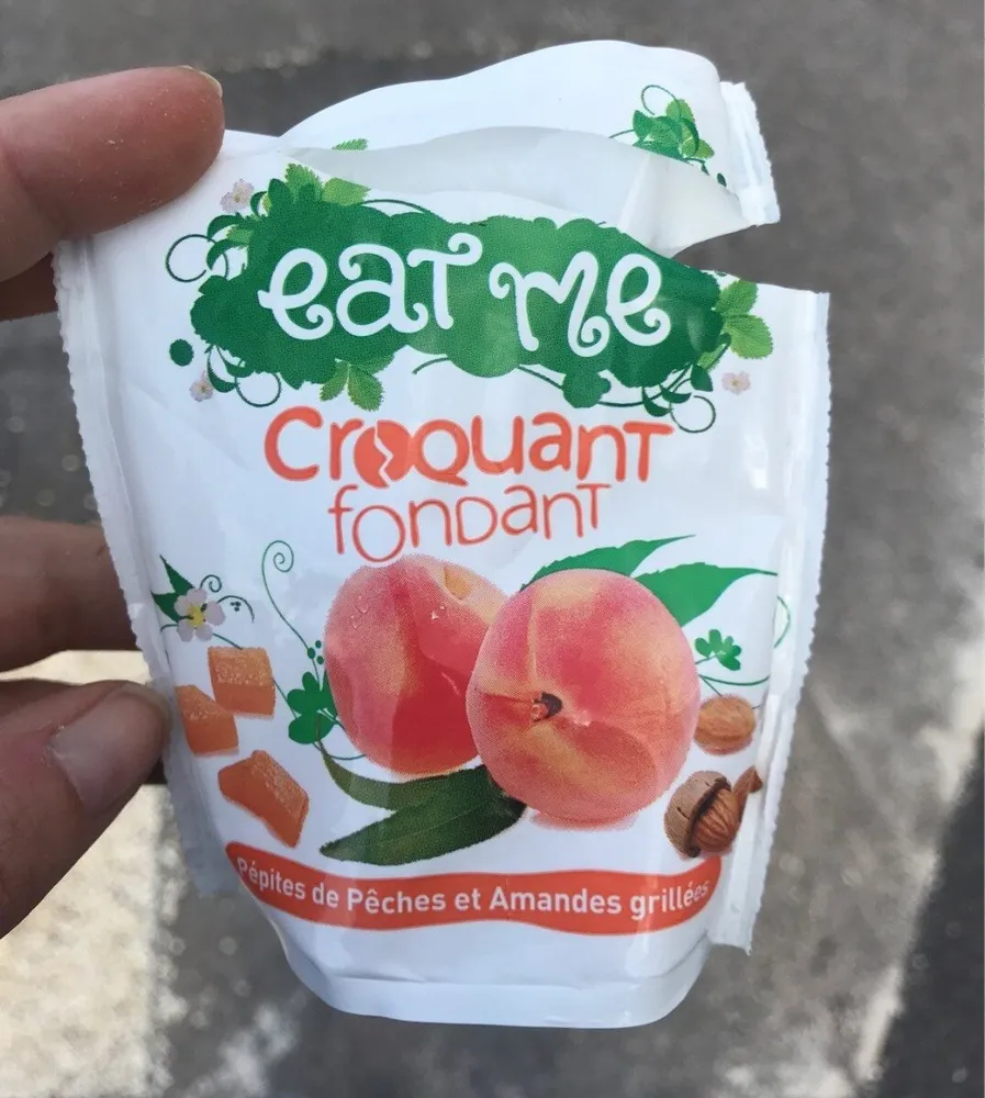 Eat me peches et amandes