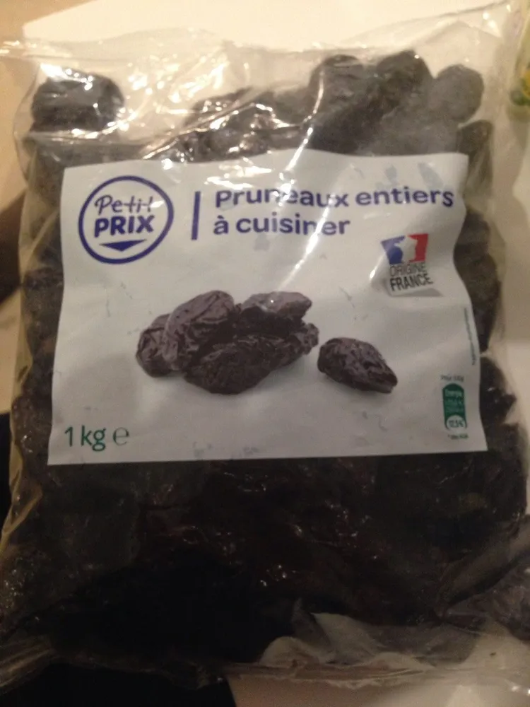 Pruneaux entiers a cuisiner
