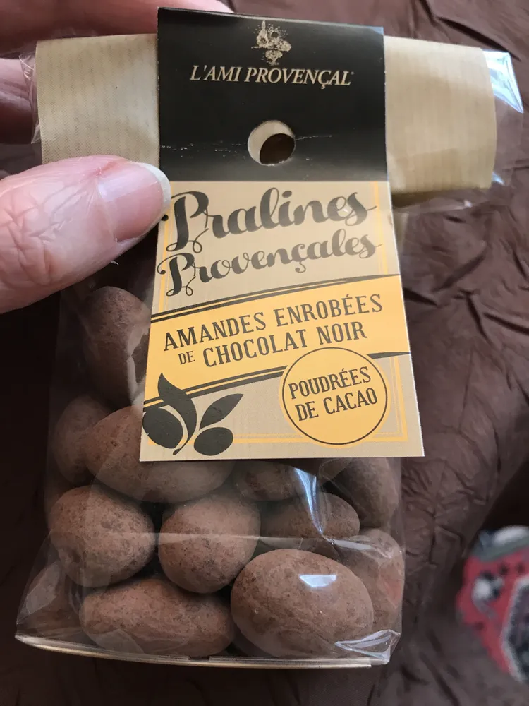 Pralines provençales - amandes enrobées de chocolat