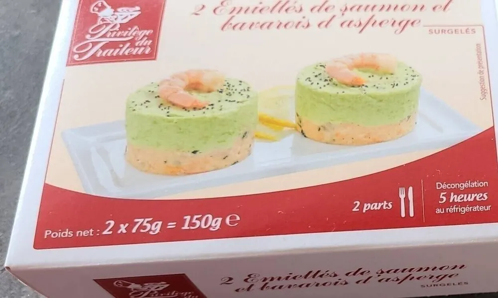 Emiettés de saumon et bavarois d'asperge