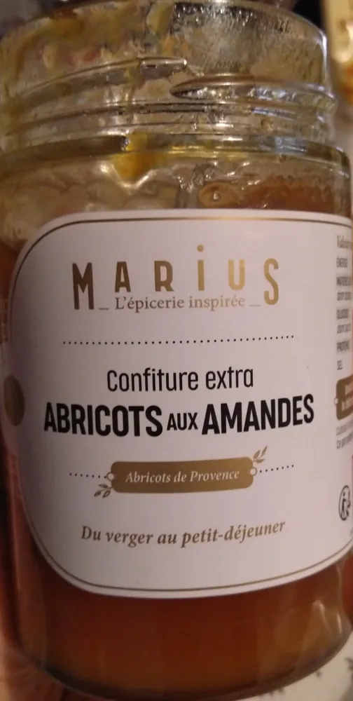 Confiture extra abricots aux amandes
