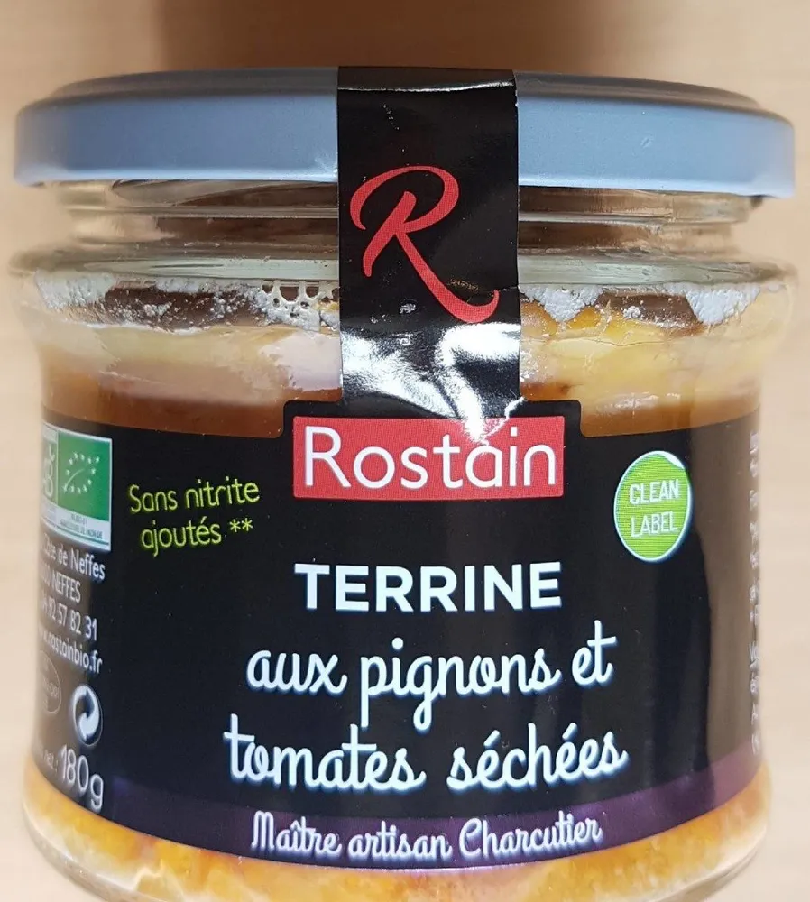 Terrine aux pignons et tomates séchées