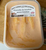 Quenelle de brochet sauce Nantua
