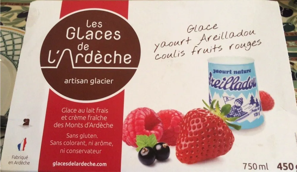 Glace yaourt Areilladou coulis fruits rouges