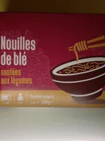 Nouilles de blé sautées aux légumes